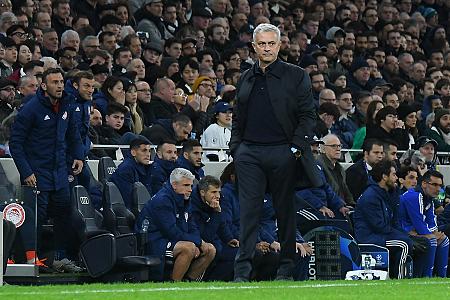 40 matches to say good-bye : the hard life of coaches