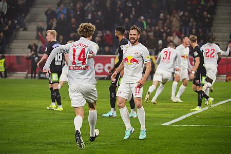 Recruiting young: Red Bull in the lead