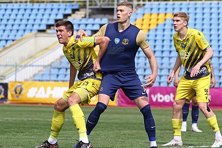 Youth employment: world rankings